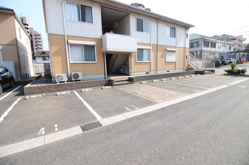 MAST緑ヶ丘  駐車場