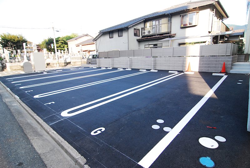 グランドハイツ　ナカムラ  駐車場