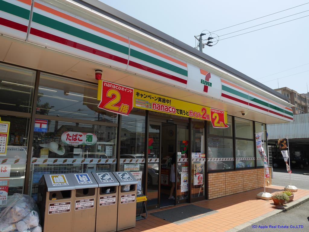 ファミリーハウス勝山  コンビニ
