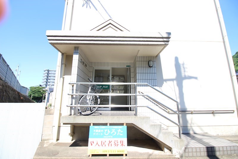 コーポ藤 エントランス