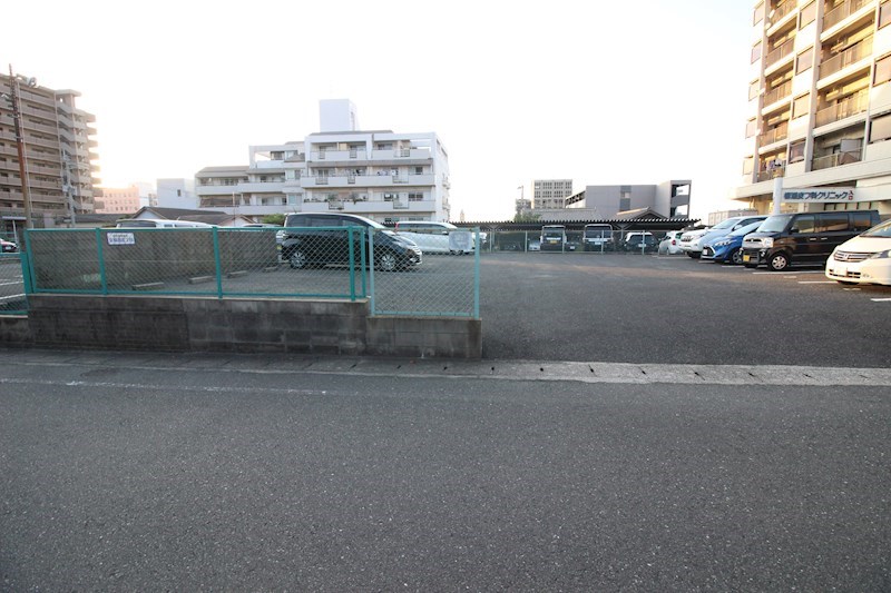 ETOビル 駐車場