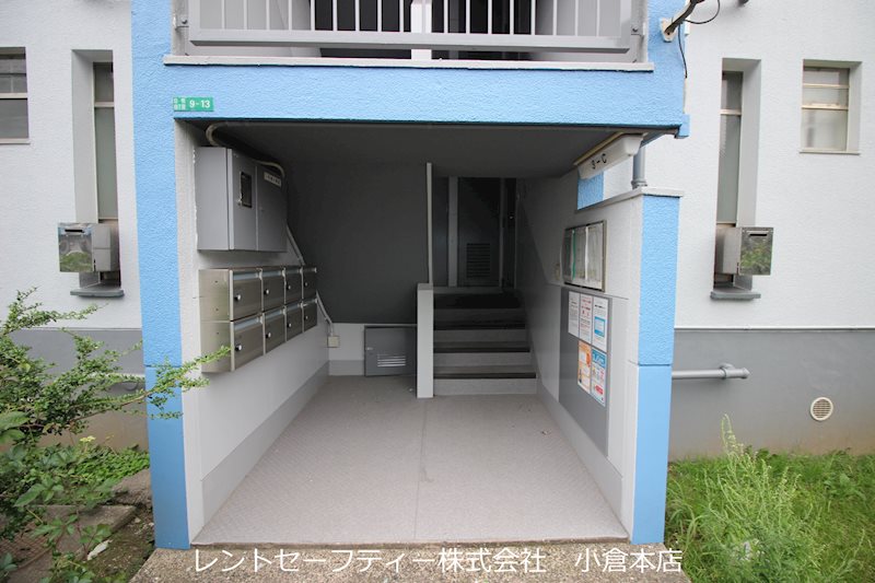 ビレッジハウス日明 エントランス