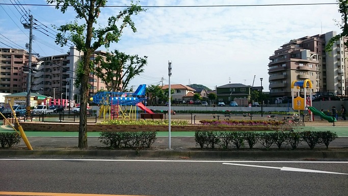 エレガンス中井 公園