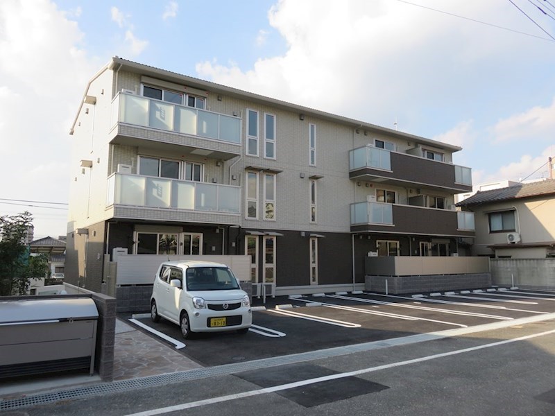 クラポンテMⅤ 駐車場