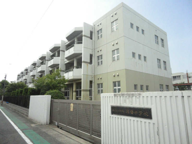 クローリス仙水 中学校