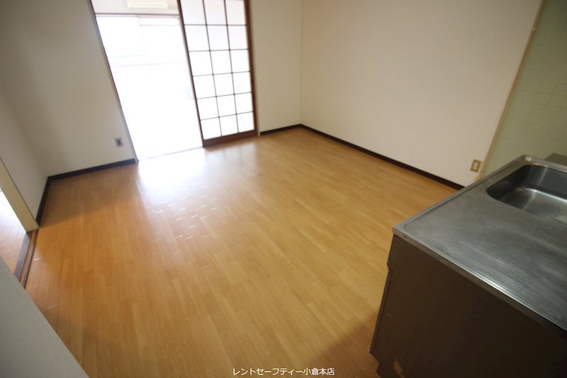有田興産ビル リビング