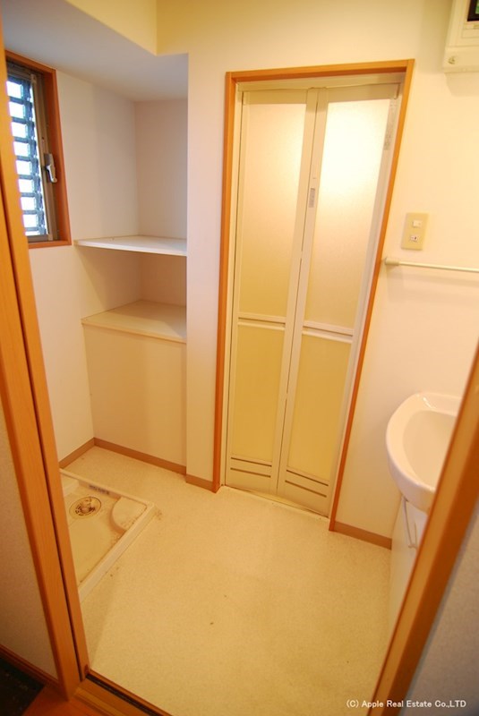 出屋敷館  洗面所