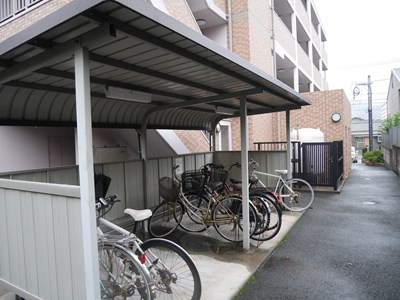 出屋敷館  その他