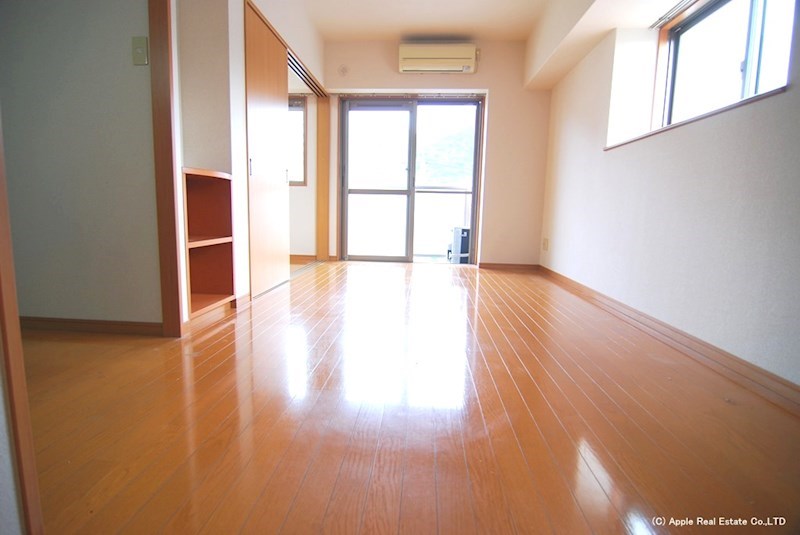 出屋敷館  その他