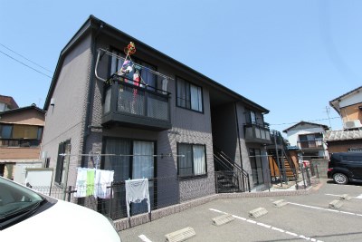 リヴァー下到津 外観