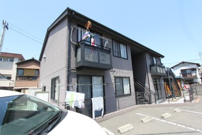 リヴァー下到津 駐車場