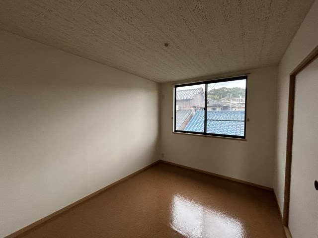 リヴァー下到津 ベッドルーム
