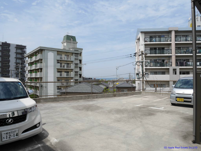 新町ヒルズ　A棟  駐車場