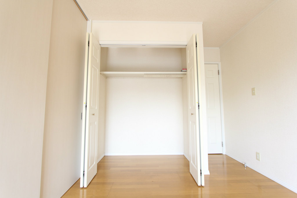 メゾンことぶき  収納