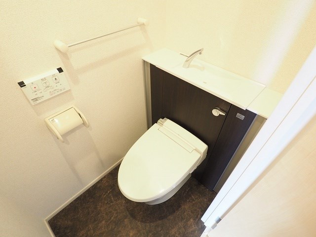 ラインスター三萩野 トイレ