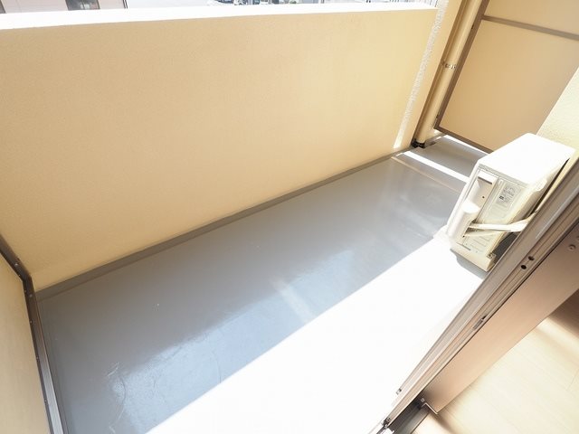 ラインスター三萩野 ベランダ