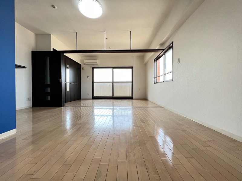 №65 クロッシングタワーORIENT BLD.  リビング