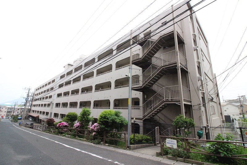 緑ヶ丘第四マンション 外観
