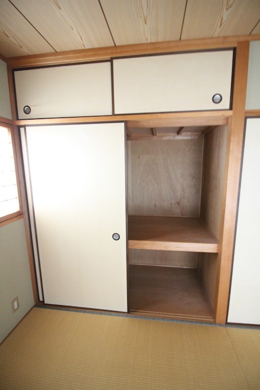 メゾンモンブラン富野台・壱番館 C棟 収納