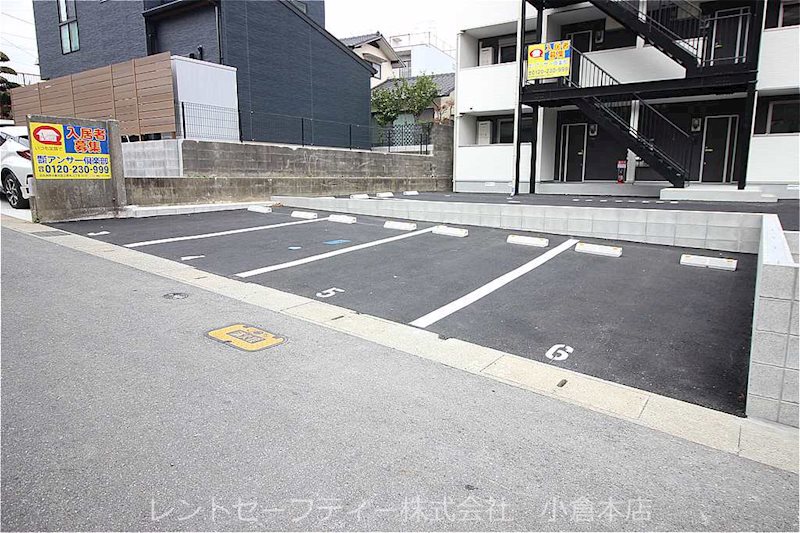 プレミアージュ緑ヶ丘Ⅱ 駐車場