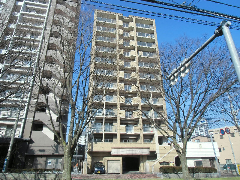 アースコート桜通り 外観