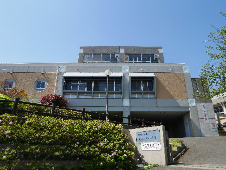 おおくぼの森A棟 小学校