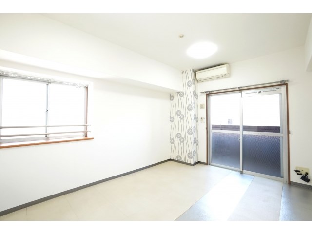 ヒルズ鍛治町 リビング