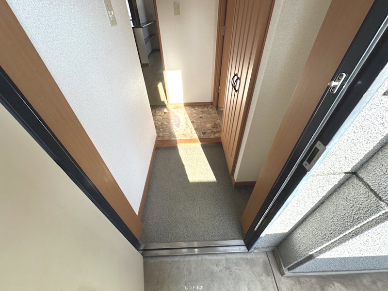 ウイング真鶴  玄関