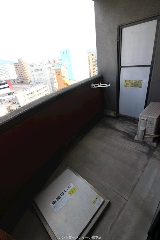 ロマネスク下到津 ベランダ