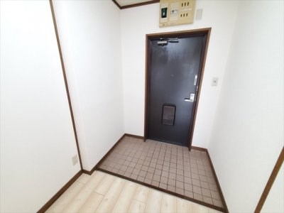 アレグリアプレイス到津 玄関