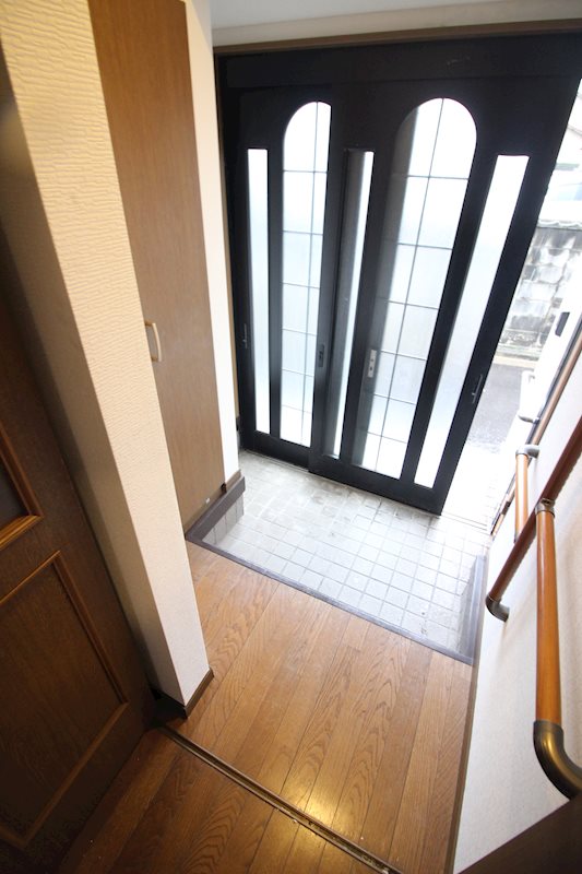 三萩野戸建 玄関