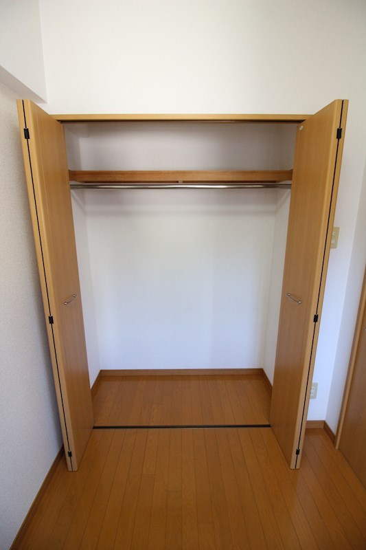 出屋敷館  収納