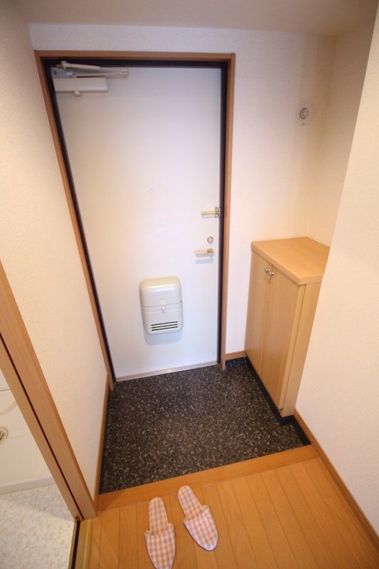 出屋敷館  玄関