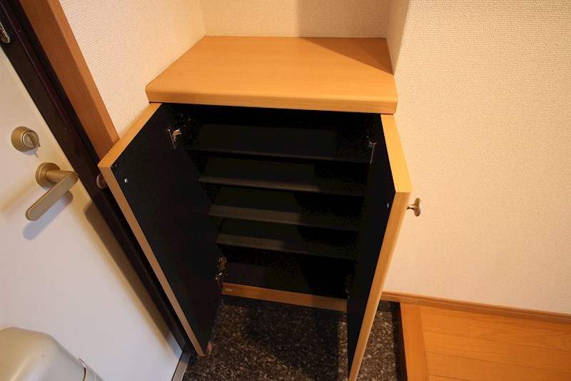 出屋敷館  収納
