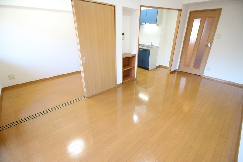 出屋敷館  リビング
