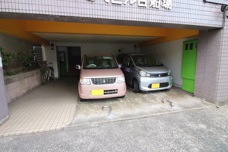KNビル古船場 駐車場