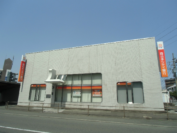 エボリューション徳力  銀行