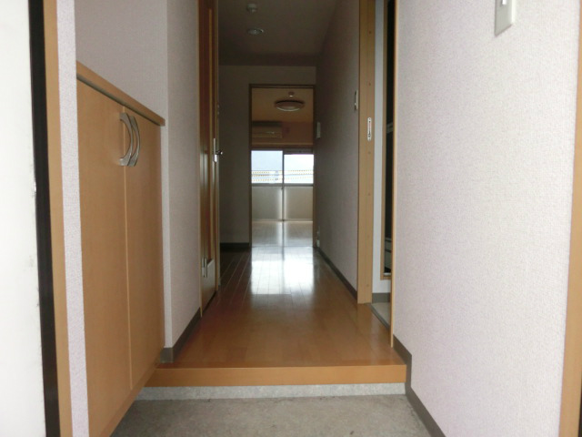 フォレスト片野   玄関