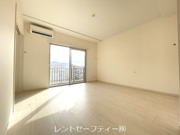フォルツァ　ドット　ミュ    リビング