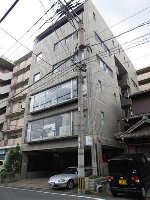 オブリックビル 外観