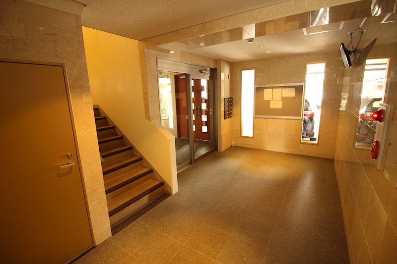HN石坪    ロビー