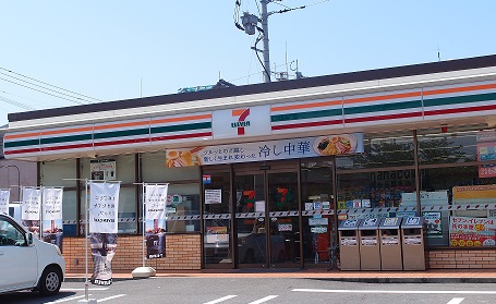フラーリッシュ若園B棟  コンビニ