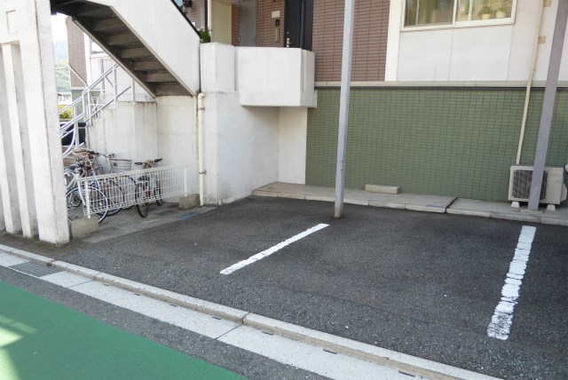 ボヌール守恒Ⅱ 駐車場