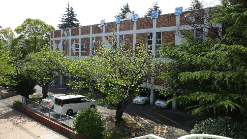 ルワージュ八幡駅前Ⅲ  図書館