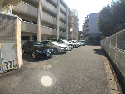 菊竹ビル金鶏 駐車場