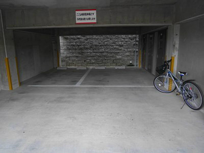 清滝マンション   駐車場