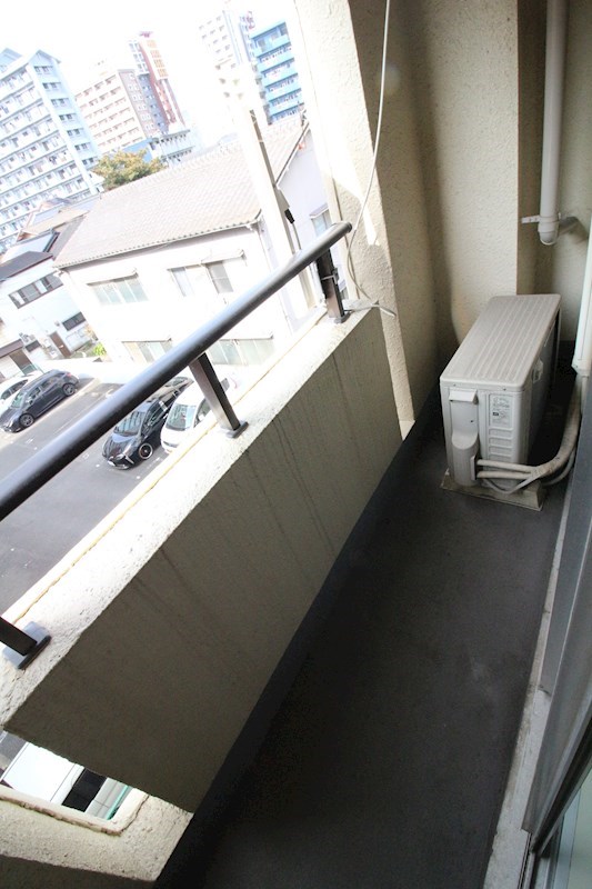 中津口小住ビル  ベランダ