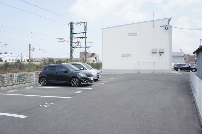 Calmecrique戸畑駅西 WEST  駐車場