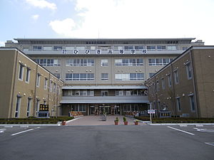 クルーズ天籟寺B  高校・高専