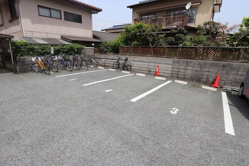 シャルム明石Ⅱ 駐車場